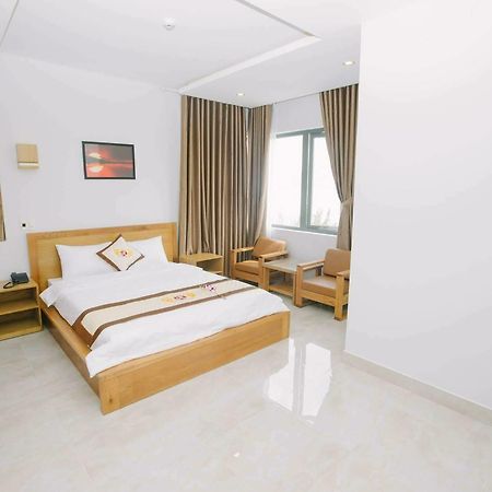 Tan Hoang Long Hotel Da Nang Exterior photo